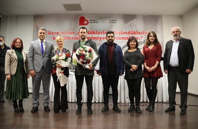 Gazetecilerin sorunları Bayraklı’da konuşuldu